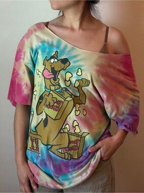 Faded Scooby-Doo Tie-Dye Oversized Graphic Tee Cut Scoop Neck